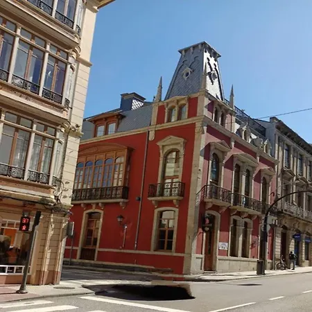 Cozy Double With Private Bathroom Luarca